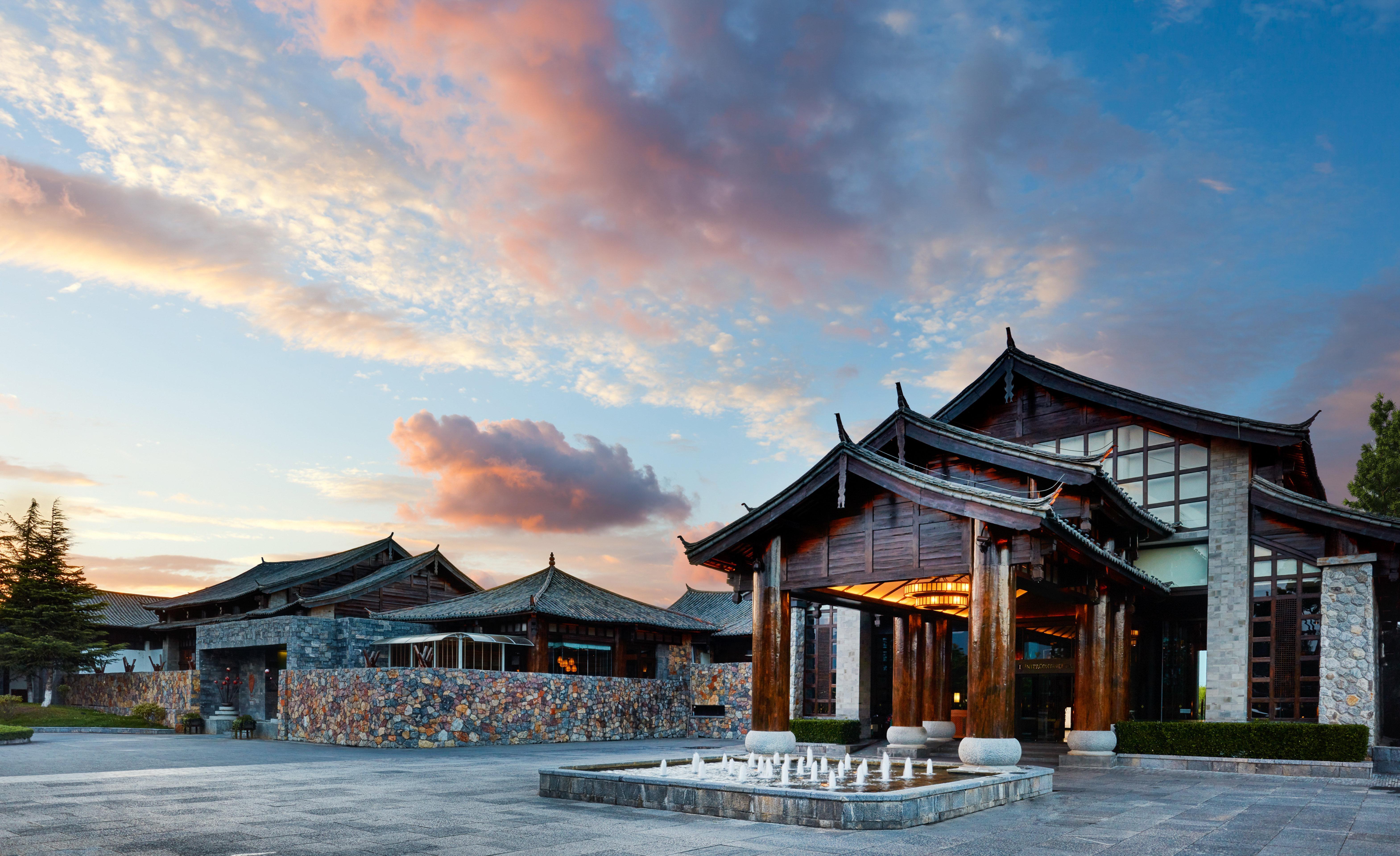 Intercontinental Lijiang Ancient Town Resort By Ihg Lijiang (Yunnan) Exterior foto