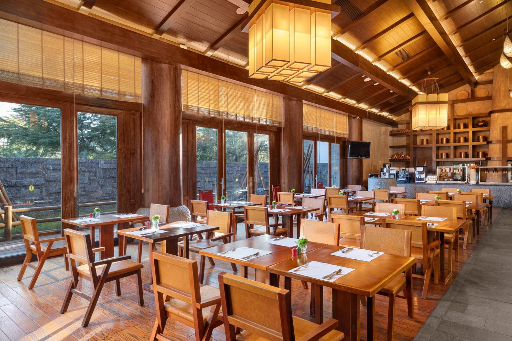 Intercontinental Lijiang Ancient Town Resort By Ihg Lijiang (Yunnan) Exterior foto